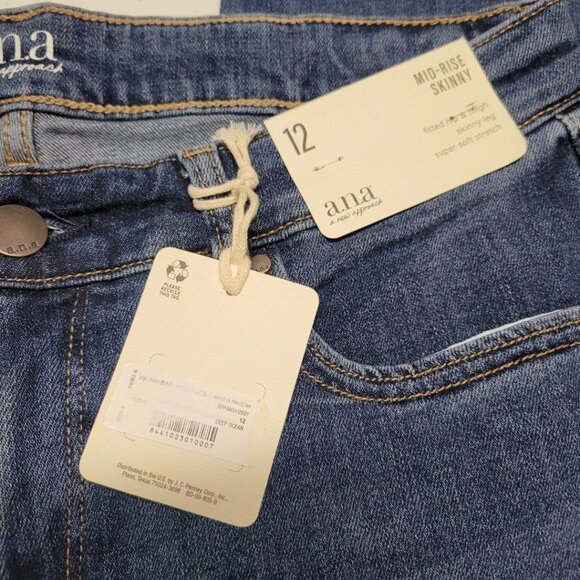 a.n.a. Skinny Jeans Midrise Soft Stretch Tags Fitted Hip Thigh Blue Denim 12 NWT - Picture 7 of 8